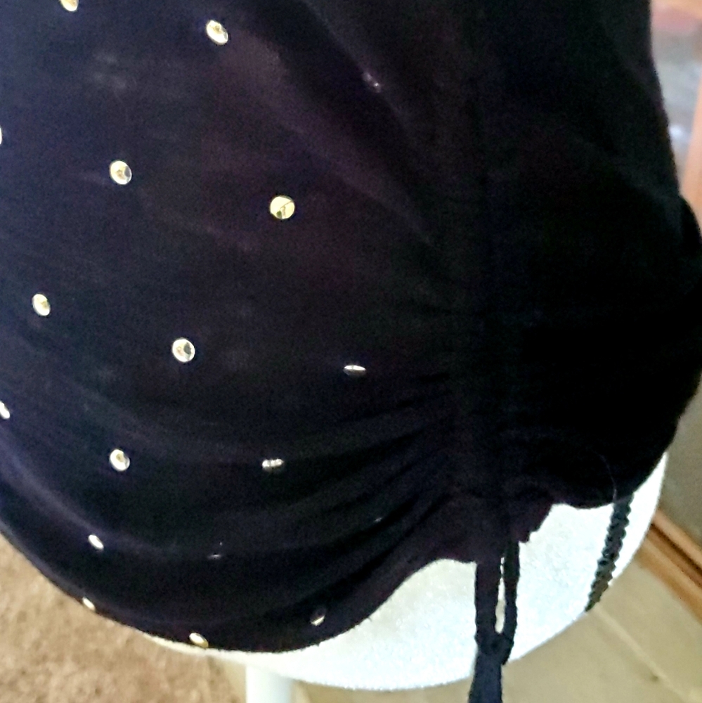 Express Sweater - Picture 3 of 3